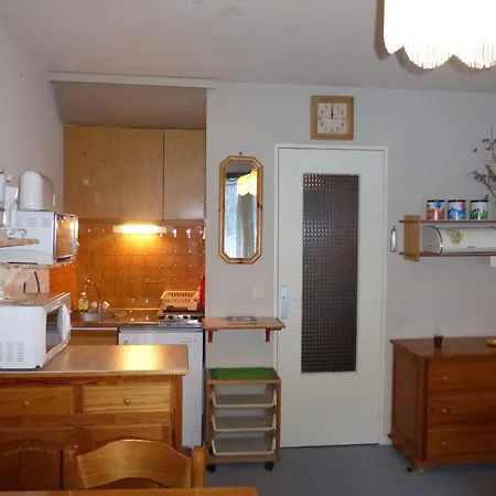 Confortable Pour 4 Au Sauze, Balcon, Parking - Fr-1-804-11 Appartamento