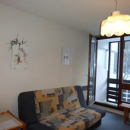 Confortable Pour 4 Au Sauze, Balcon, Parking - Fr-1-804-11 Le Sauze